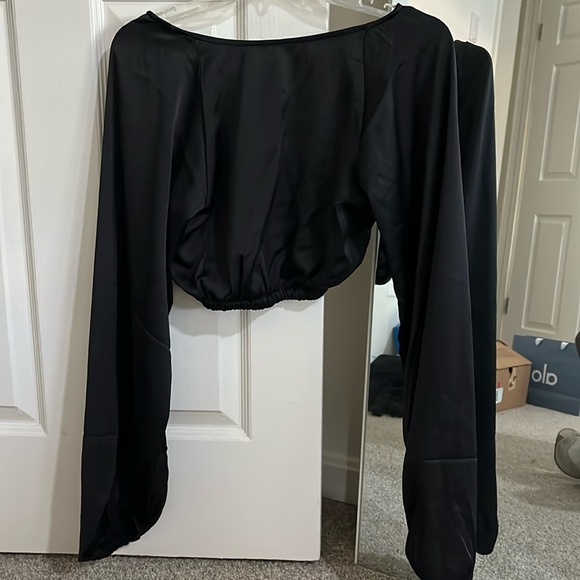 Weworewhat black blouse with open back - Picture 2 of 4